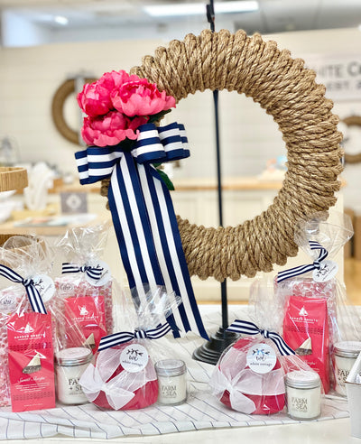 Newport Rope Wreath with Pink Peony Accessory