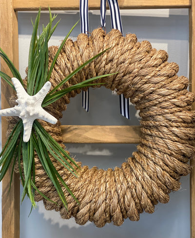 Newport Rope Wreath with Bumpy Starfish Accessory