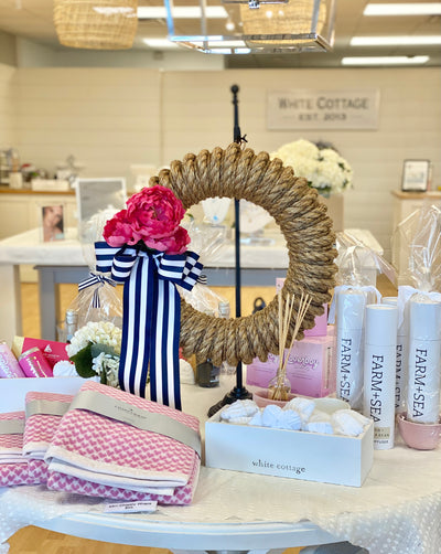 Newport Rope Wreath with Pink Peony Accessory
