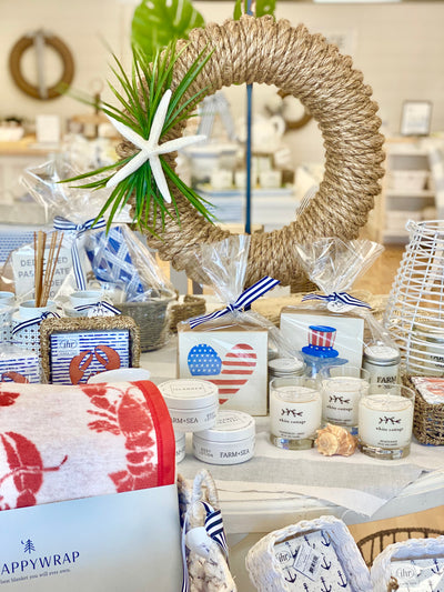 Newport Rope Wreath with Flat Starfish Accessory